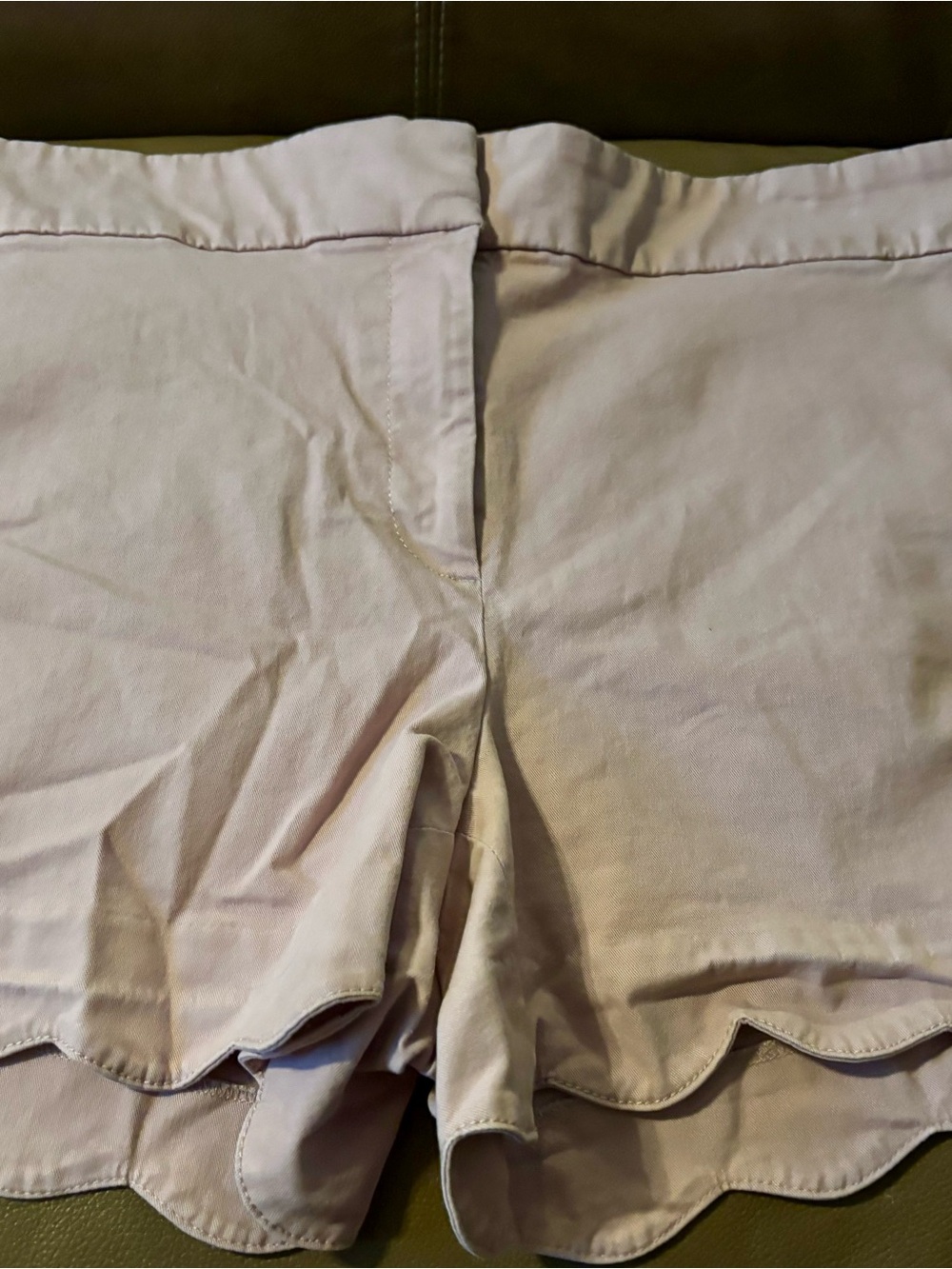 Women’s Scallop Hem Shorts - Light pink-mauve size 14